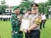 Kapolres Jombang Berikan Penghargaan Kepada Personel Polri dan TNI serta Masyarakat Berprestasi