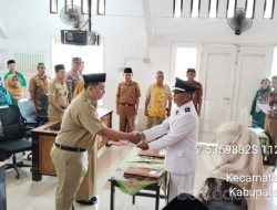 Kades Denanyar Jombang Lantik Kasi Pelayanan dan Kaur Kesra