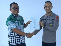 Penyerahan Sertifikat dan Plakat SLF RS Bhayangkara Jombang