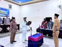 Kades Tengaran Jombang Lantik Kaur Umum dan TU