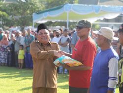 Pemkab Jombang Salurkan Bansos Kepada 2.495 Warga