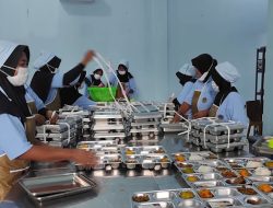 Ratusan Siswa dan Guru SMAN 6 Bandar Lampung Keracunan Masal Usai Menyantap MBG, SPPG Ditutp Sementara