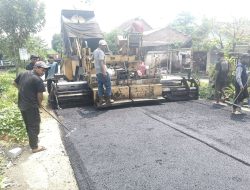 Pemdes Jatiduwur Jombang Bangun Jalan Hotmix Pakai ‘Mantra’ 2026