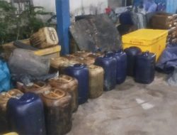 Rumah Penimbun BBM Subsidi di Bengkulu Digerebek Polisi, Ribuan Liter Solar Diamankan