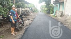 pembangunan-jalan-hotmix-desa-mayangan-di-jombang