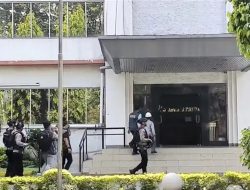 Polisi Geledah Kantor PT Barata Indonesia di Gresik Terkait Korupsi Proyek PG Asembagus Situbondo