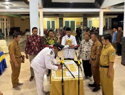 Kades Kalikejambon Jombang Melantik Dua Perangkat Desa