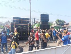 Ratusan Sopir Truk Demo di Jombang Tuntut Rest Area & Usut Pungli