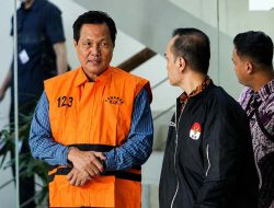 Hasil OTT : KPK Tahan Bupati Muara Enim dan Keponakannya