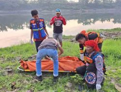 Geger, Mayat Pria Tanpa Identitas Ditemukan Mengapung di Sungai Brantas Mojokerto