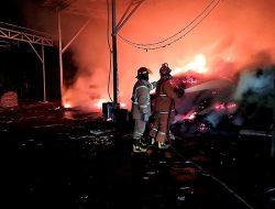 Dalam Semalam, Dua Tempat Usaha di Jombang Hangus Terbakar