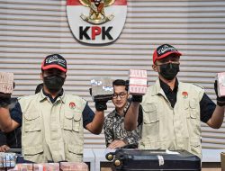 KPK OTT Rektor Unsoed Akhmad Sodiq Terkair Suap Penerimaan Masiswa Baru