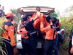 Hari 2 Pencarian, Perangkat Desa Jombang yang Ceburkan Diri ke Brantas Ditemukan Jadi Mayat