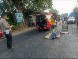 Niat Menyalip Berujung Petaka: Pengendara Motor Honda BeAT Tewas Terseret 10 Meter di Jombang