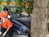 Panther Bermuatan LPG Tabrak Pohon Asam di Tulungagung, Sopir Tewas
