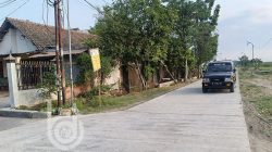 pembangunan_jalan_lingkungan_di_desa_podoroto_jombang