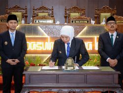 DPRD dan Pemprov Jatim Resmi Sahkan Raperda P-APBD 2026