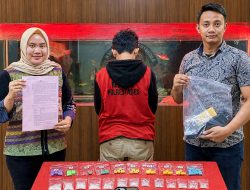 Polrestabes Surabaya Ringkus Wanita Asal Jombang Edarkan Narkoba di Simo Sidomulyo