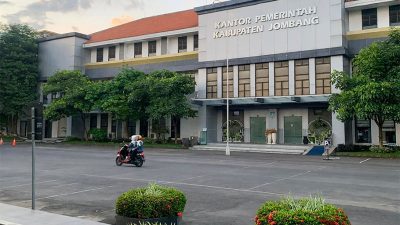Arak Kecam Keras P-APBD Jombang 2026: Anggaran 15 Mobil Dinas Rp7 Miliar Cederai Hati Rakyat
